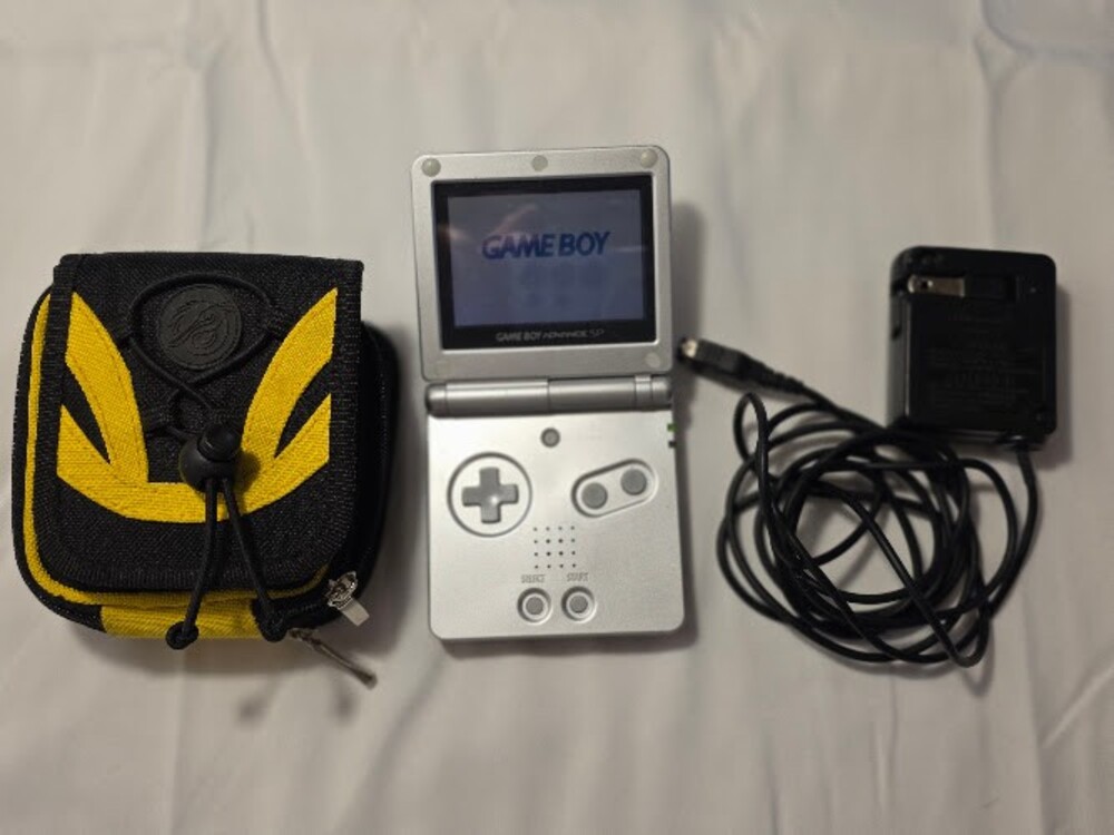 Nintendo Game Boy Advance SP Silver Handheld System with Charger and Case